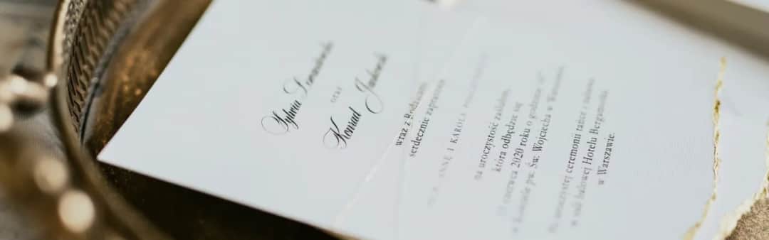 Jak wypisać zaproszenie z dzieckiem, aby uniknąć błędów i zaskoczeń