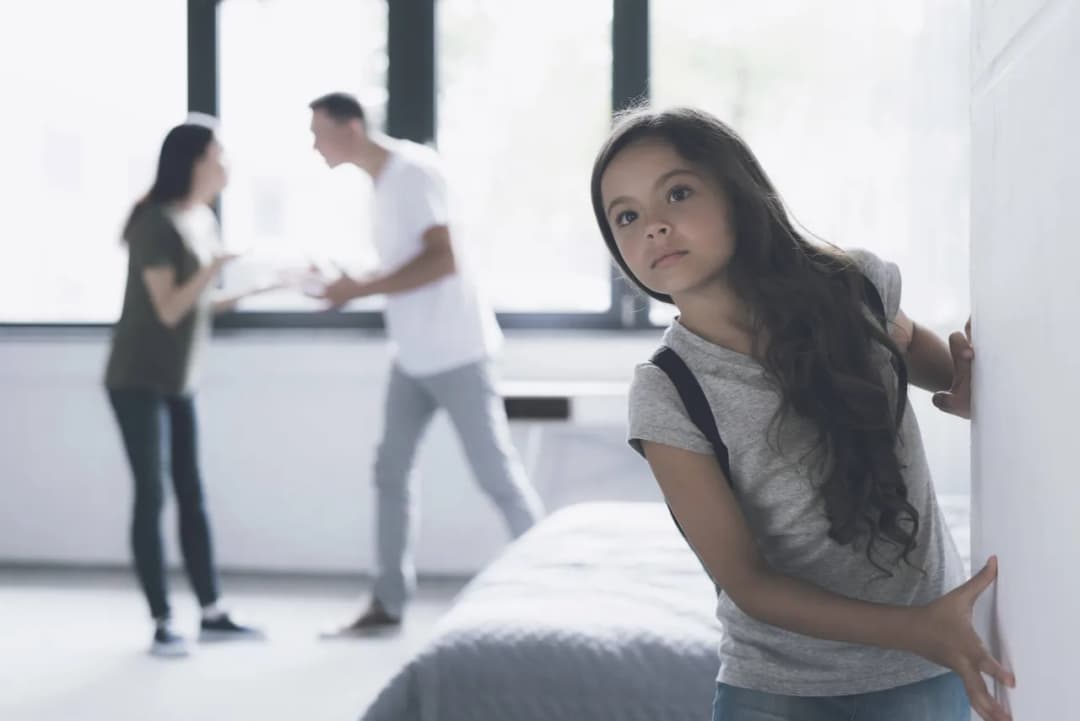 Czy można wyrzucić dorosłe dziecko z domu? Poznaj swoje prawa i konsekwencje